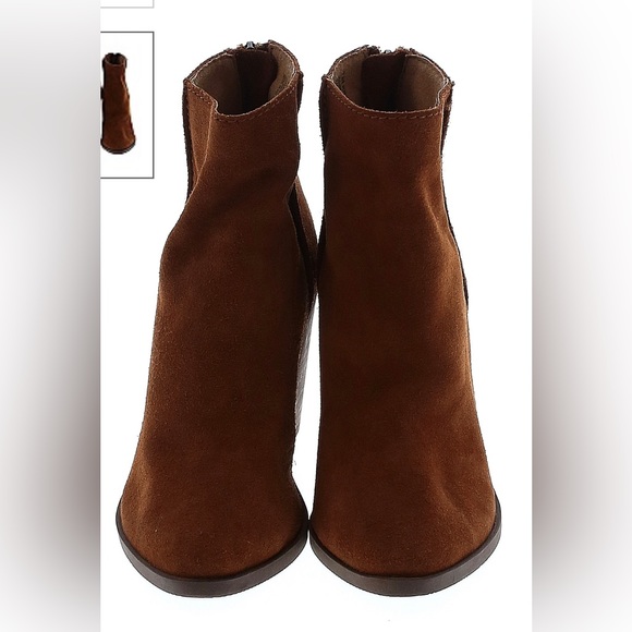 B.P. Genuine Leather Brown Ankle Boots size 6 - Picture 2 of 6